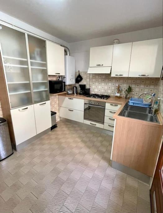 T3 Spacieux Et Lumineux De 70m2 Bastia (Corsica)